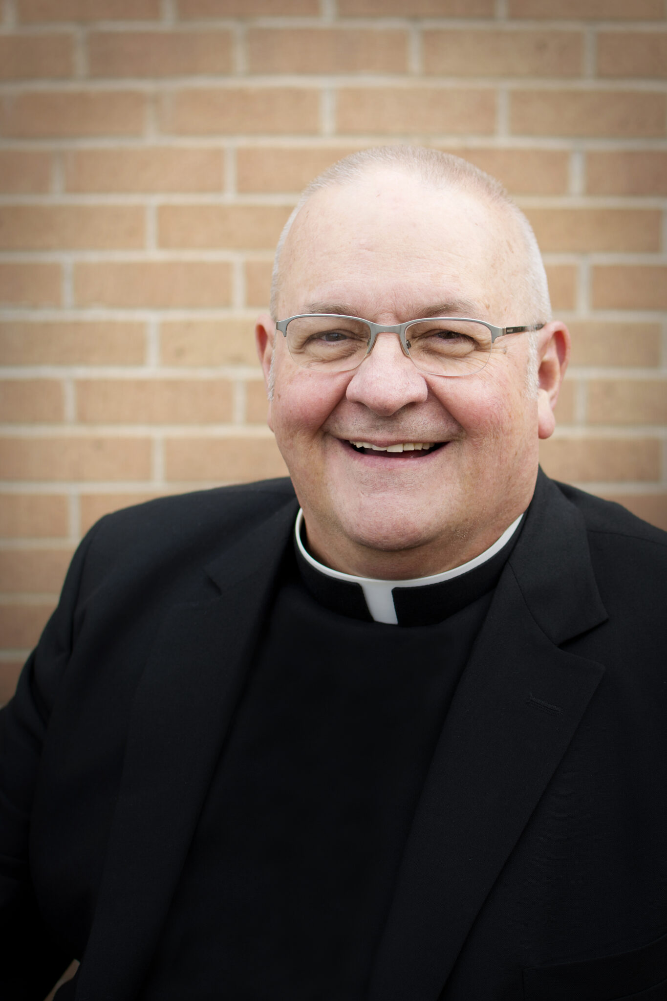 This week, in honor of the Easter holiday, VFTB is proud to feature a LIVE CHAT with celebrated Christian scholar Reverend Norman Tornquist. He’ll tackle kids’ most thought-provoking questions about Easter, like Does Jesus have a bunny and Does Jesus like the licorice jelly beans?
